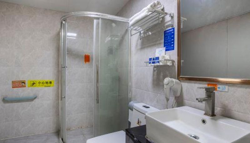 Camera - A chain hotel (Luojiang Strait Gymnasium Store)