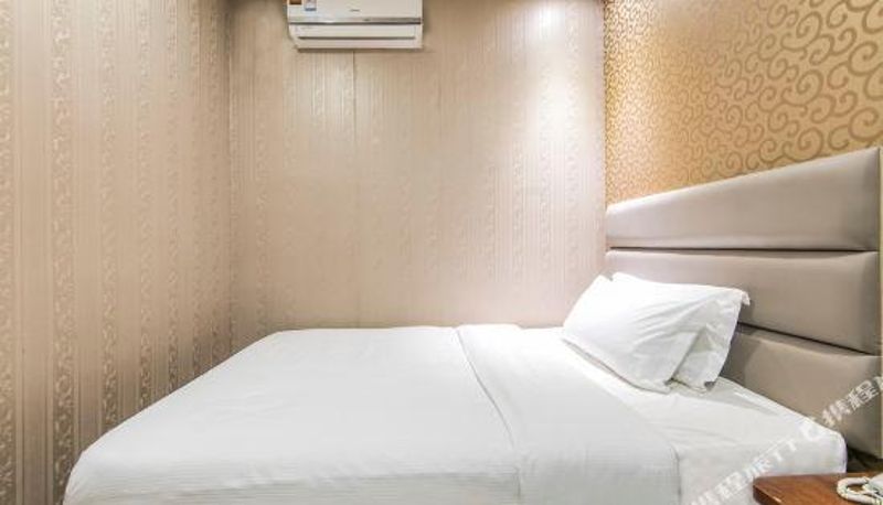Camera - Donghe Hotel