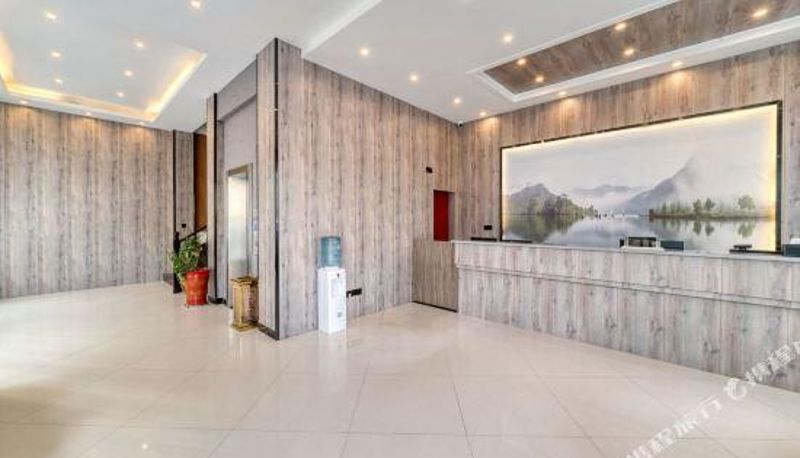 Recepción - Chuang e Jia Wanglong Business Hotel (Quzhou bingang North Road store)
