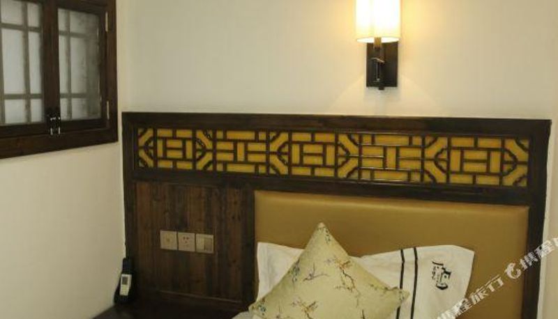 Camera - Hongcun Hongyaxu Boutique Hotel