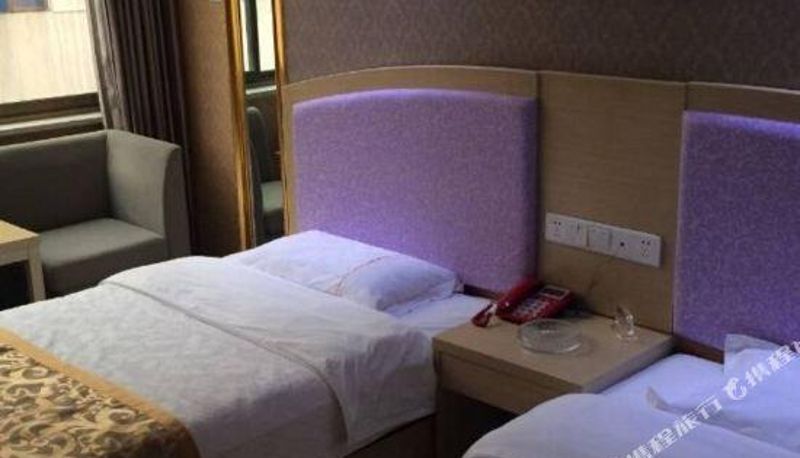 Camera - Qingyang Windsor Hotel