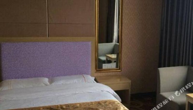 Camera - Qingyang Windsor Hotel