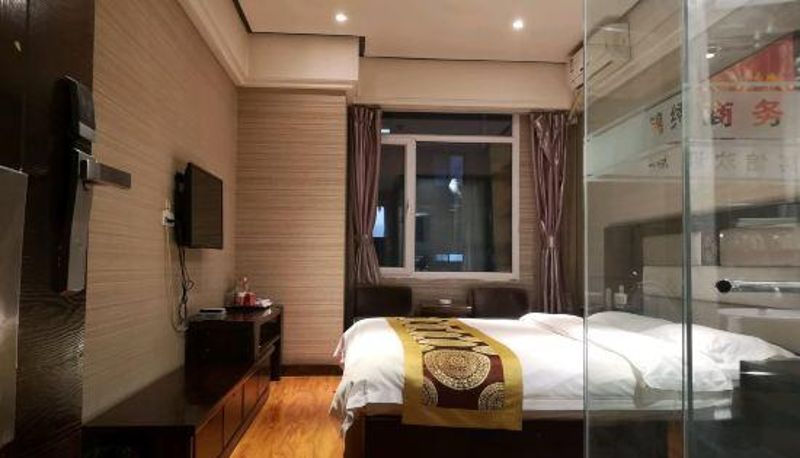 Habitación - Pingliang Hengyang Holiday Hotel (Railway Station East Station)