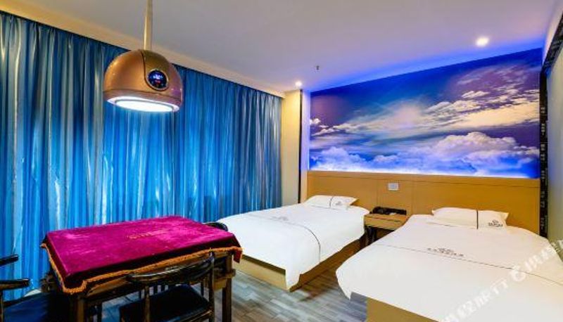 Habitación - Huayi Hotel (Nanchang Wangfujing store)