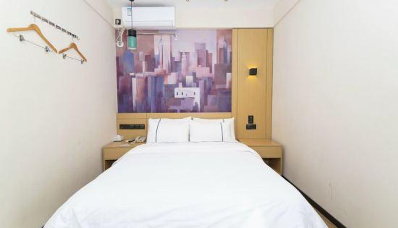 Innenbreich - Nanchang)  Xinjian District City Comfort Inn (Qianhu University Store