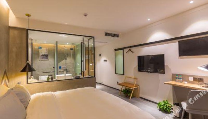 Zimmer - Free Birds Hotel (Jiangxi University of Finance and Economics)