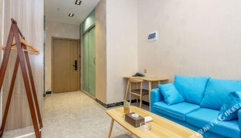 Zimmer - Xibei Hotel (Nanchang West Railway Station Branch of Jiulong Lake women's health care hospital)