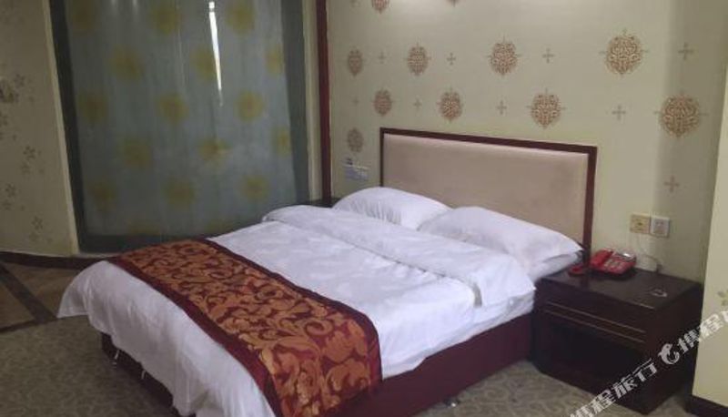 Widok wnętrza - Berman Hotel (Shuitou Shihuang Branch)