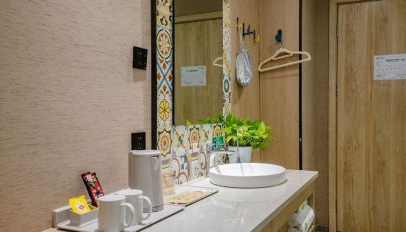 Kamer - Yake Select Hotel (Luoyang Railway Station Store)