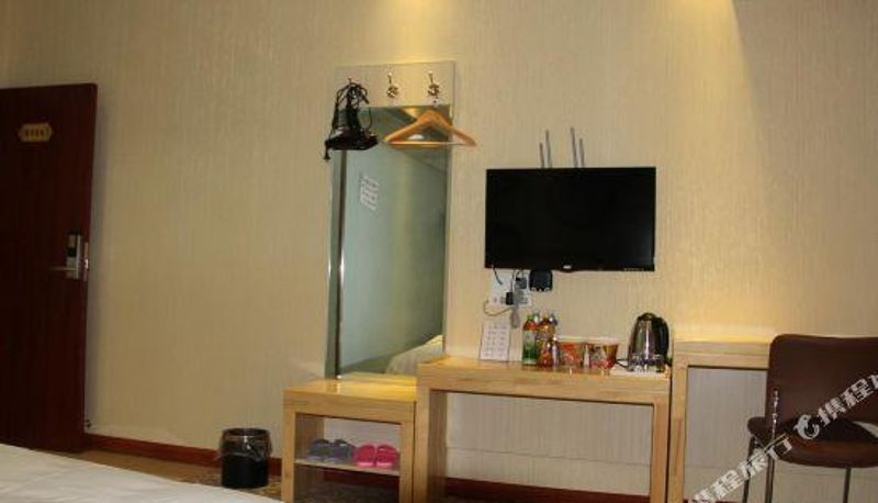 Room - Bailong Holiday Hotel (Luoyang University Town Branch)