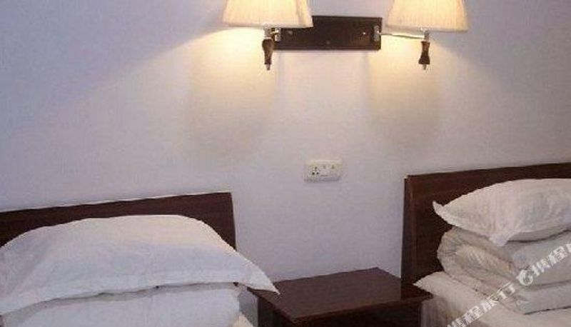 Camera - Glasgow Business Hotel