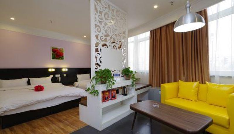 Kamer - Luoyang Ruo Hotel (Beijiao Airport Erqiao Road Subway Station Store)