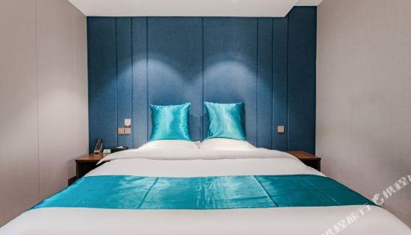 Zimmer - Luoyang Belton Hotel (Wangcheng Park Metro Station Dennis David World)