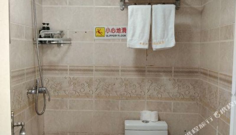 Kamer - Golden Holiday Hotel (Langfang Wanda Plaza High Speed Rail Station)