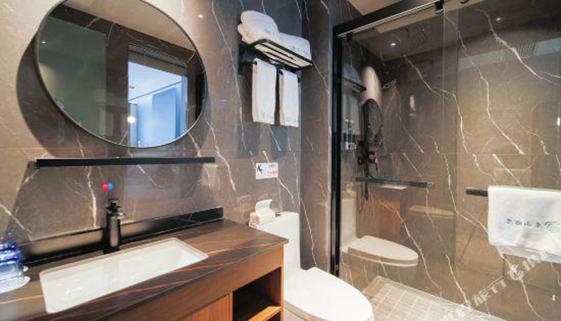 Camera - Longshan Zhixing Ronglin Hotel