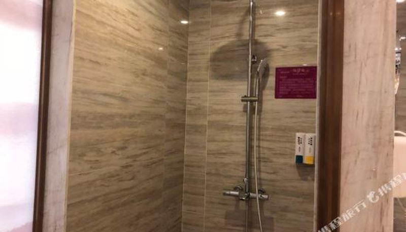 Zimmer - Poch Dream Hotel