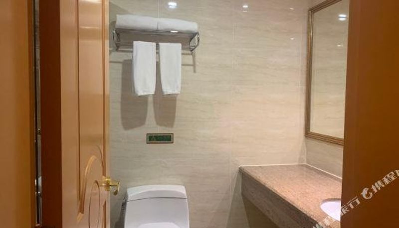 Camera - Zero Starbucks Theme Hotel