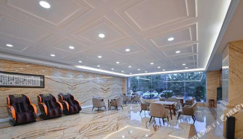 Centrum odnowy biologicznej i fitness - Vienna International Hotel (Korla Swan River)
