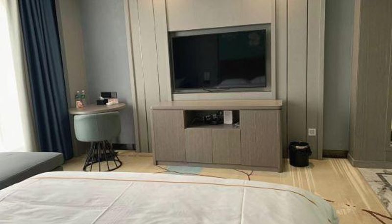 Zimmer - Holiday Inn Huaneng Kuqa