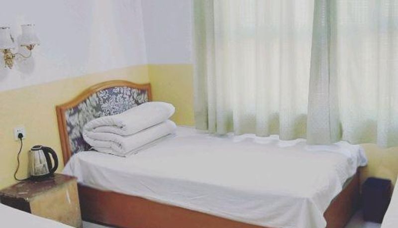 Kamer - Korla Chengyi Express Hotel