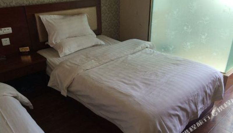 Camera - Korla Shuxuan Express Hotel