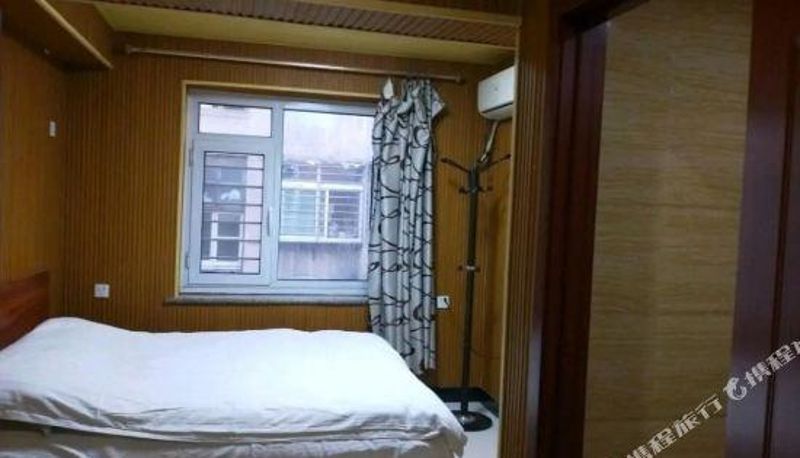 Zimmer - Jinzhou Longdu Hotel