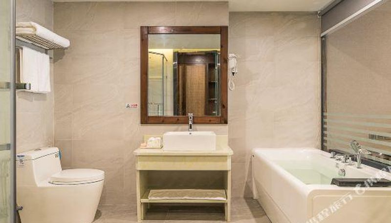 Kamer - Silu Huayu Holiday Hotel