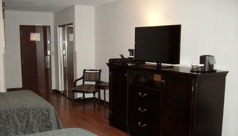 Standardzimmer - Charleston Grand Hotel