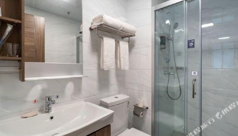 Pokój z widokiem na góry - Yidai Apartment (Huizhou Runyang Xigu)