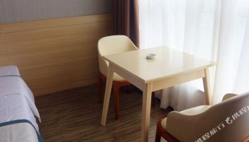 Business-Zimmer - City Comfort Inn(Hengyang Nanhua fu'er Jinxiu pearl store)