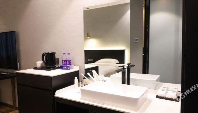 Camera business - Huainan Daxutang Junlin Hotel
