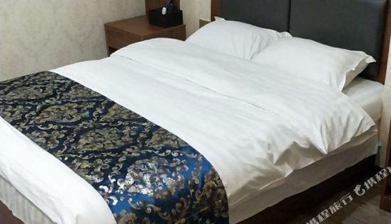 Camera - Heihe Xuejia Hotel