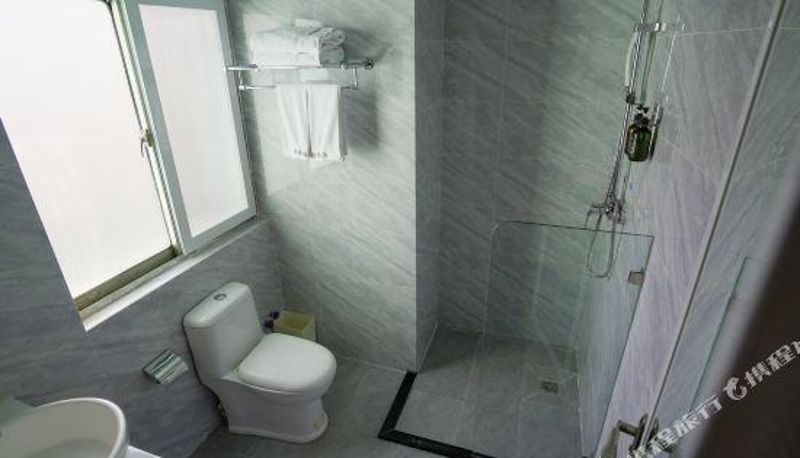 Zimmer - Four Seasons Chain Hotel (Hefei Baohe Wanda Shop)
