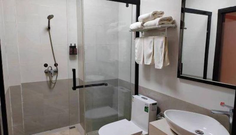 Habitación - Junyue Huating Holiday Hotel