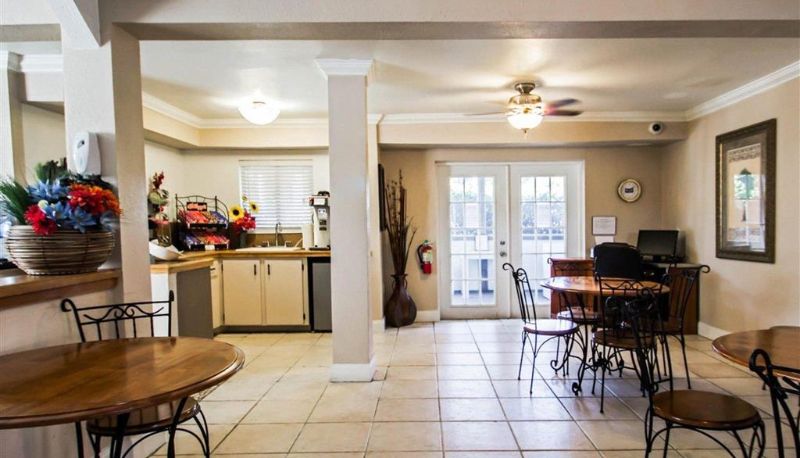 Restauracja - Rodeway Inn Apopka South