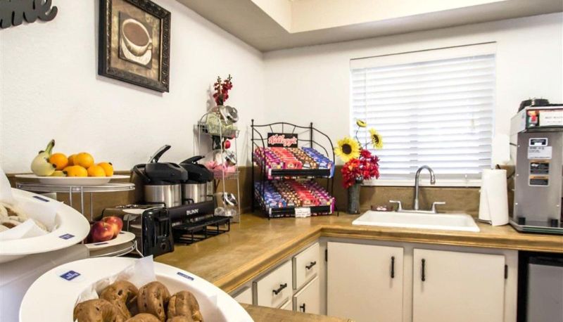 Restauracja - Rodeway Inn Apopka South