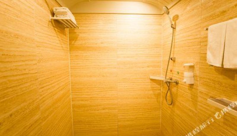 Kamer - Pebble Motel (Fuyang railway station store)