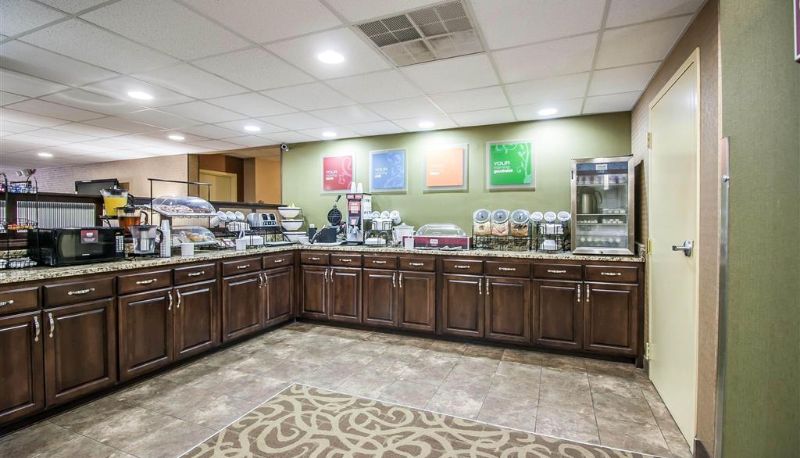 Restaurant - Comfort Inn Jackson I-40