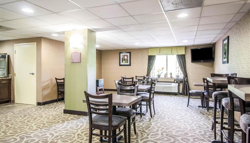 Restaurant - Comfort Inn Jackson I-40