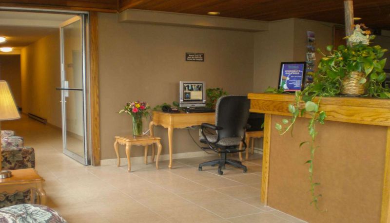 Lobby - The La Grande Inn