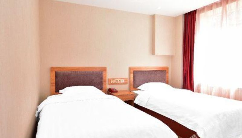 Camera - Home Inn Yihe Hotel (Dandong Railway Station)