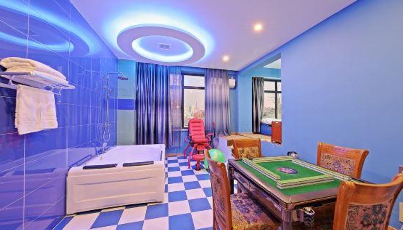 Camera - Qinglv Business Hotel