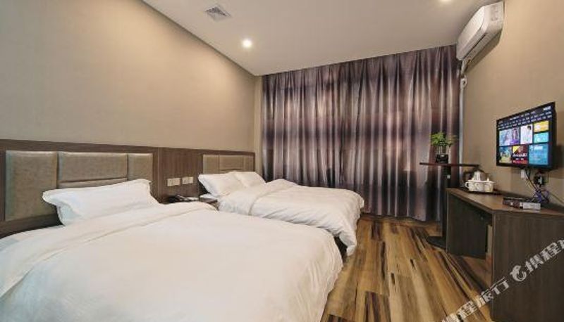Camera per famiglia - Qinglv Business Hotel