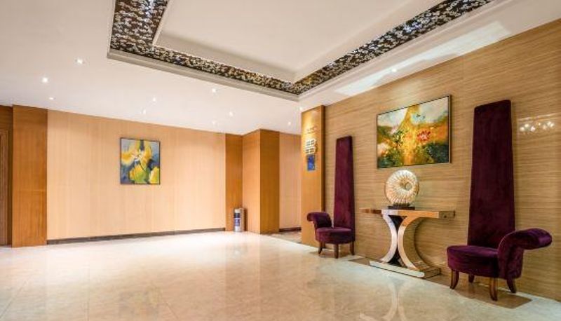 Reception - Heyi Hotel (Dongguan Fenggang Gymnasium)