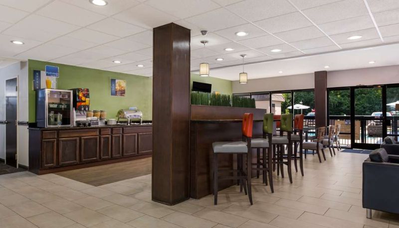Restaurant - Best Western Albemarle Inn