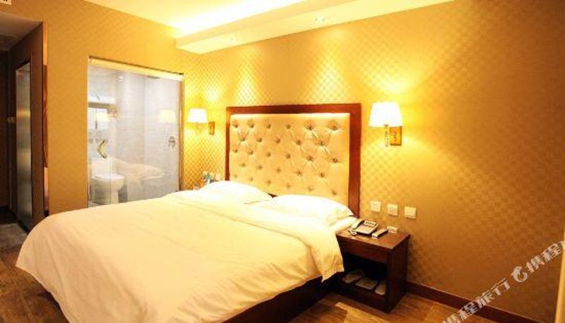 Room - Longxing Business Hotel