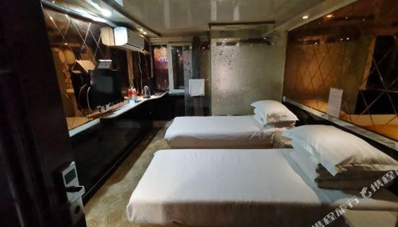 Camera - Baolong Hotel