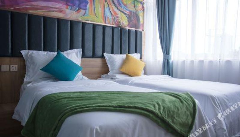 Room - Puyi Select Hotel (Jinan shanshishan art store)