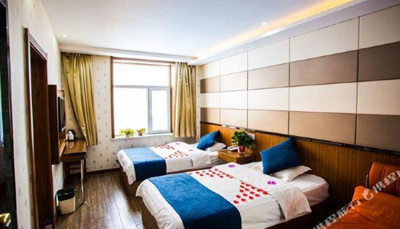 Pokój typu family - Tuwo Holiday Inn (Golmud Jiangyuan middle road farmer's market store)