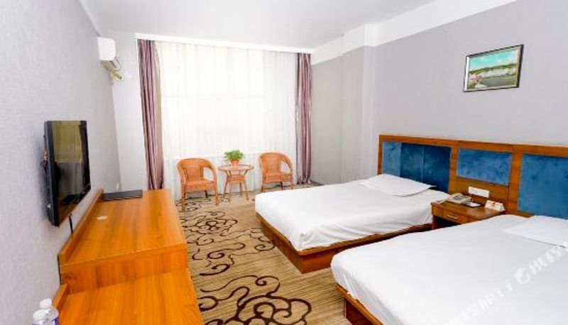 Camera business - Super 8 Hotel